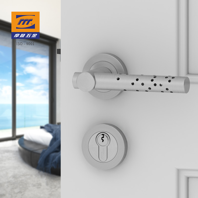 CALIFORNIA｜B142-404